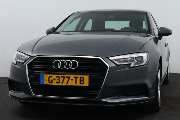 Audi A3 Limousine 30 TFSI Pro Line(NL-auto, 1e Eig, Dealer OnderH, Navi, Parkeersensoren, Cruise Con, Etc)