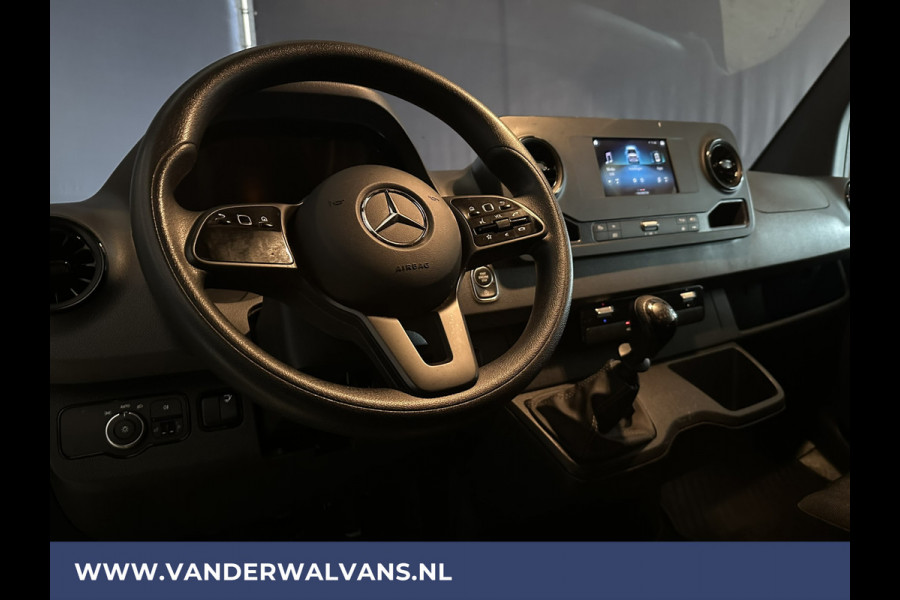 Mercedes-Benz Sprinter 317 CDI 170pk **BPM VRIJ voor de Ondernemer** Bakwagen Laadklep 1040kg laadvermogen Euro6 Airco | Camera | Apple Carplay Android Auto, Bijrijdersbank