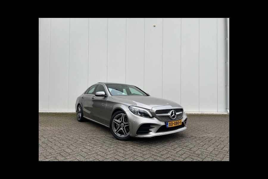 Mercedes-Benz C-Klasse 180 Business Solution AMG AMG LINE. Panoramadak. Zeer netjes en goed onderhouden C klasse.