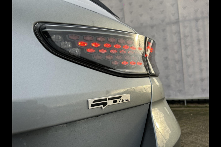 Kia Ceed 1.5 T-GDi GT-PlusLine Panoramadak | Camera | Navi | Stuur-/Stoelverwarming | Leder/Alcantara | 17" Velgen | Clima | Apple CarPlay/Android Auto | Key-Less | PDC | Cruise | LED |