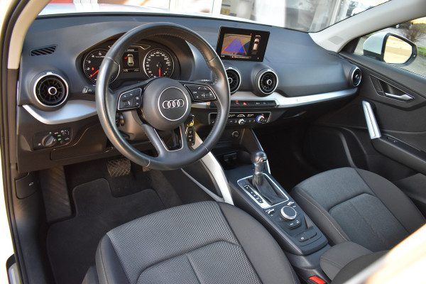 Audi Q2 35 TFSI S Edition Automaat / Navi / Clima / Verw. Voorst. / Bluetooth / Cruise