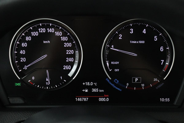 BMW 1-serie 118i High Executive | Adaptive cruise | Leder | Trekhaak | Stoelverwarming | Full LED | Navigatie | PDC | Climate control