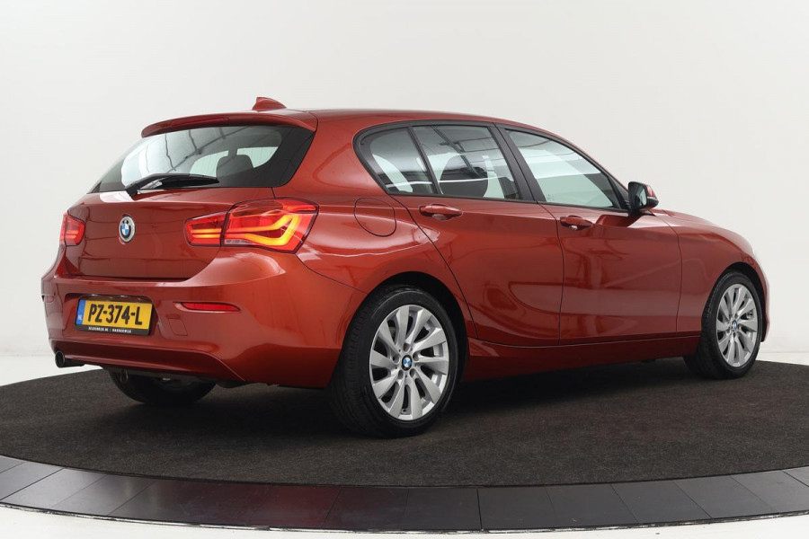 BMW 1-serie 118i High Executive | Adaptive cruise | Leder | Trekhaak | Stoelverwarming | Full LED | Navigatie | PDC | Climate control