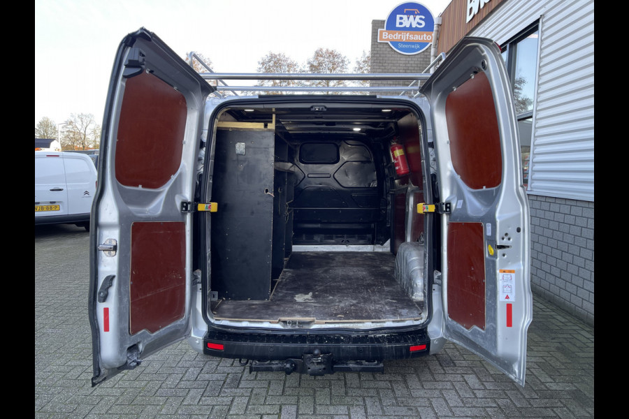 Ford Transit Custom 280 2.0 TDCI L1H1 Trend / vaste prijs rijklaar € 17.950 ex btw / lease vanaf € 329 / airco / cruise / navi / camera / pdc / ex bouw bus / imperial / trekhaak 2500 kg