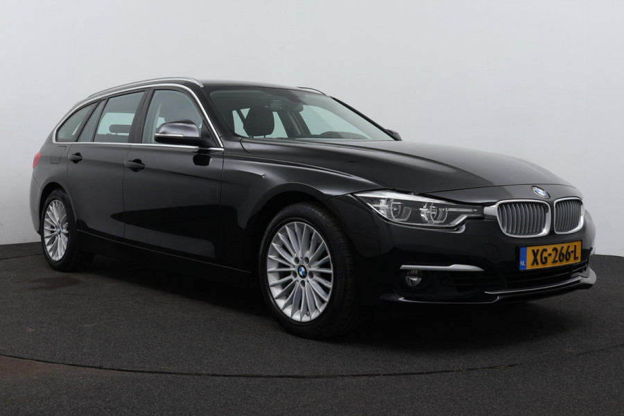 BMW 3 Serie Touring 320i Luxury Edition (NL-auto, Dealer OndH, Navi Pro, StoelV, Cruise Control, Leer, Sportstoelen, Etc)