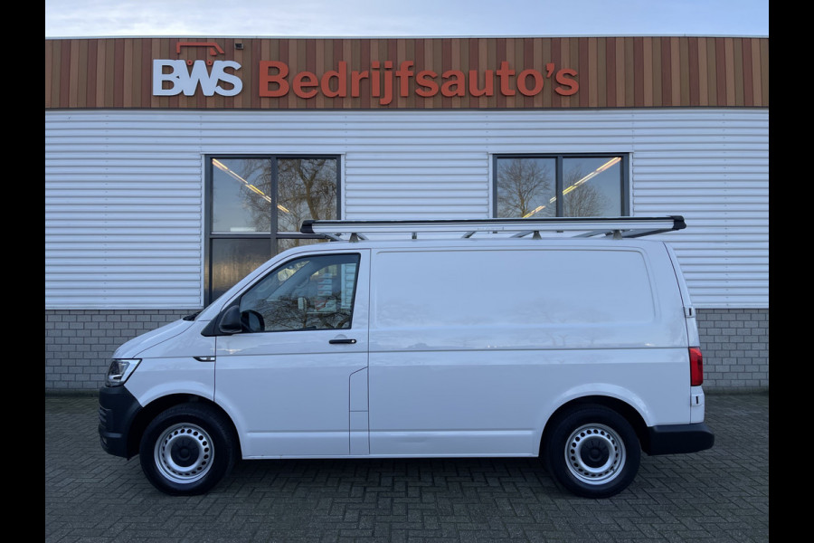 Volkswagen Transporter 2.0 TDI L1H1 Comfortline / vaste prijs rijklaar € 16.950 ex btw / lease vanaf € 311 / Bott ingerichte laadruimte / airco / cruise / imperial / trekhaak 2200 kg ! / euro 6