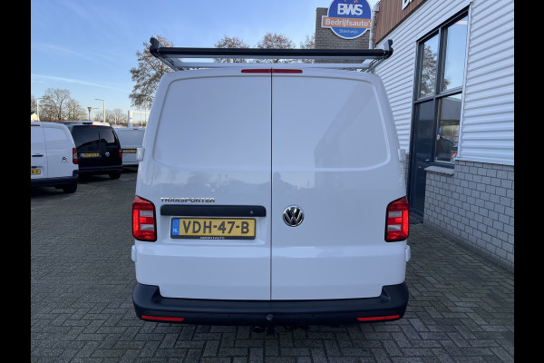 Volkswagen Transporter 2.0 TDI L1H1 Comfortline / vaste prijs rijklaar € 16.950 ex btw / lease vanaf € 311 / Bott ingerichte laadruimte / airco / cruise / imperial / trekhaak 2200 kg ! / euro 6