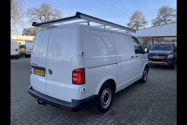 Volkswagen Transporter 2.0 TDI L1H1 Comfortline / vaste prijs rijklaar € 16.950 ex btw / lease vanaf € 311 / Bott ingerichte laadruimte / airco / cruise / imperial / trekhaak 2200 kg ! / euro 6