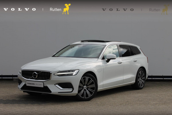 Volvo V60 T6 340PK Automaat Recharge AWD Inscription Cruise Control / Panoramisch schuif-kanteldak / 18" lichtmetalen velgen / Road Sign Information / Apple CArplay