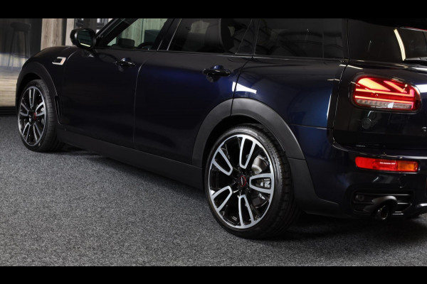 MINI Clubman 1.5 Cooper John Cooper Works / AUT / Navi / Digital Cockpit / CC / JCW Int / Open Pano / Led / Pdc / 19 Inch