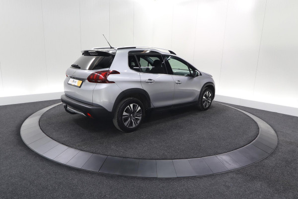 Peugeot 2008 PureTech 130 GT-Line | Trekhaak | Camera | Navigatie | Apple Carplay | Parkeersensoren