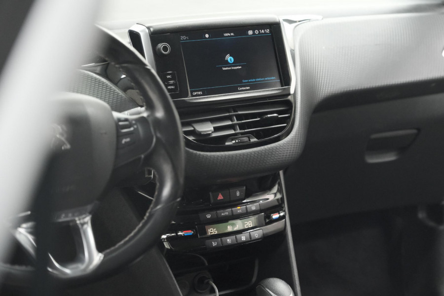 Peugeot 2008 PureTech 130 GT-Line | Trekhaak | Camera | Navigatie | Apple Carplay | Parkeersensoren