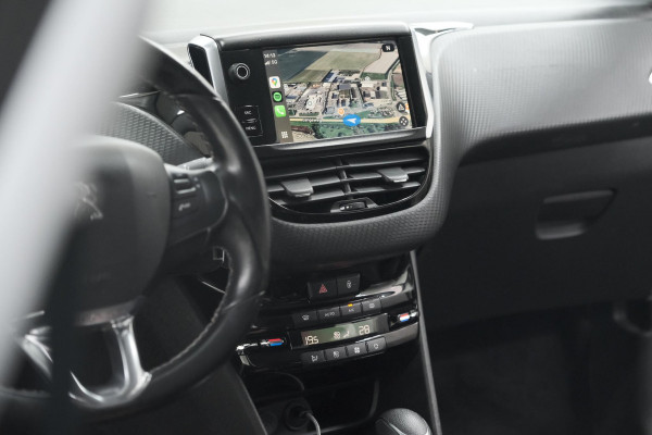 Peugeot 2008 PureTech 130 GT-Line | Trekhaak | Camera | Navigatie | Apple Carplay | Parkeersensoren