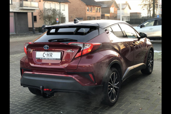 Toyota C-HR 1.8 Hybrid Style Bi-Tone | Leer, JBL, Trekhaak, Navigatie, Dodehoekherkenning, Stoelverwarming, Parkeersensoren