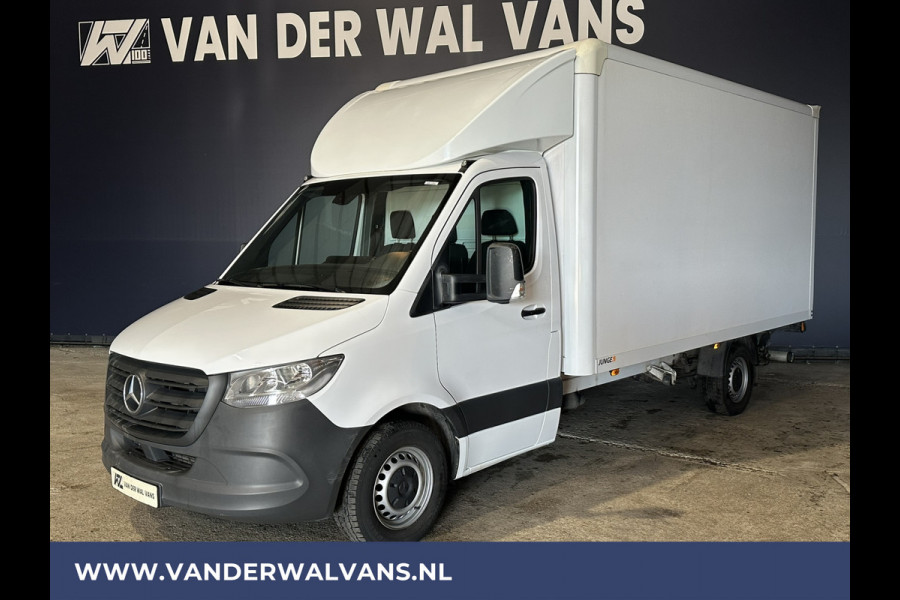 Mercedes-Benz Sprinter 317 CDI 170pk **BPM VRIJ voor de Ondernemer** Bakwagen Laadklep 1040kg laadvermogen Euro6 Airco | Camera | Apple Carplay Android Auto, Bijrijdersbank