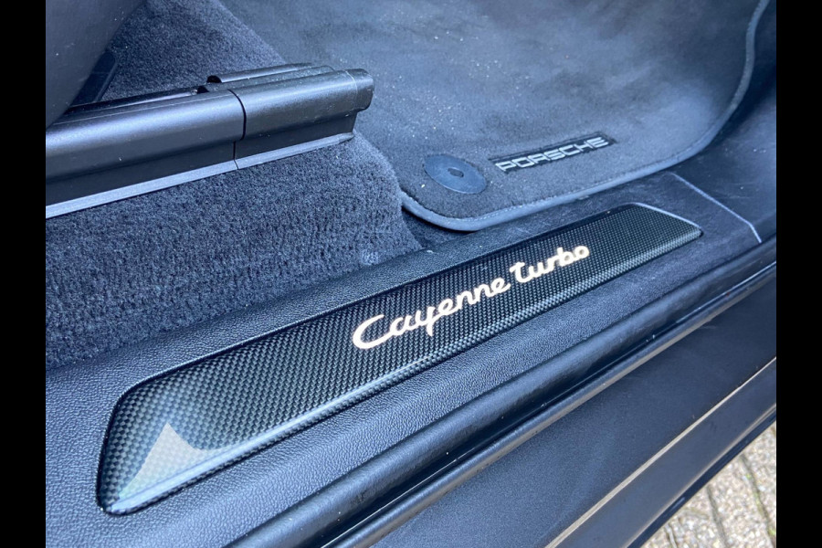 Porsche Cayenne Coupé 4.0 TURBO TECHART/FULLCARBON/CERAMIC/BTW