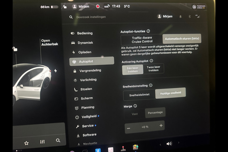 Tesla Model 3 Standard RWD Plus 60 kWh TREKHAAK  20 INCH