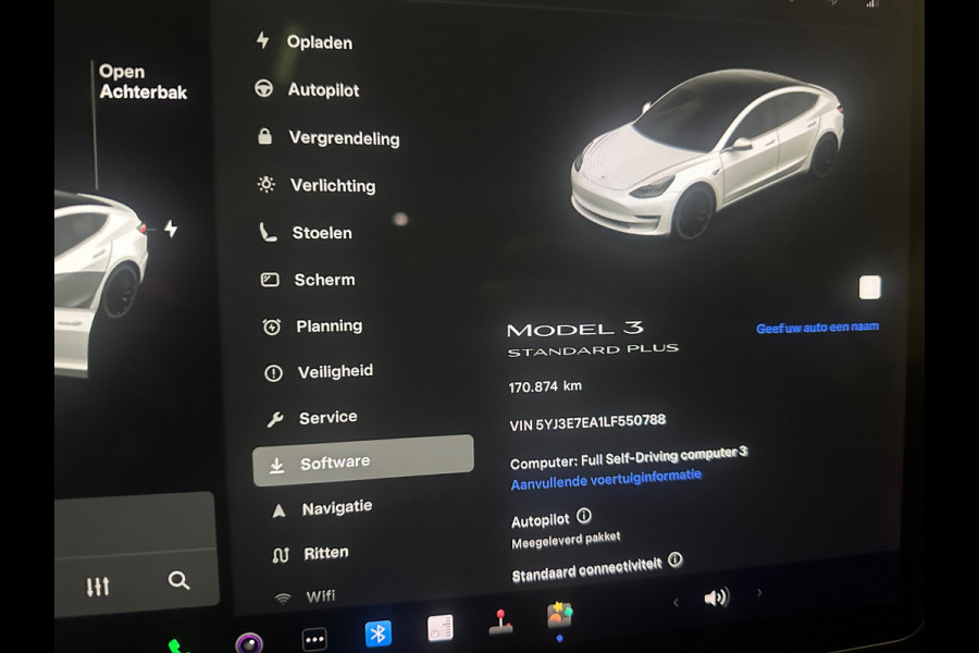 Tesla Model 3 Standard RWD Plus 60 kWh TREKHAAK  20 INCH