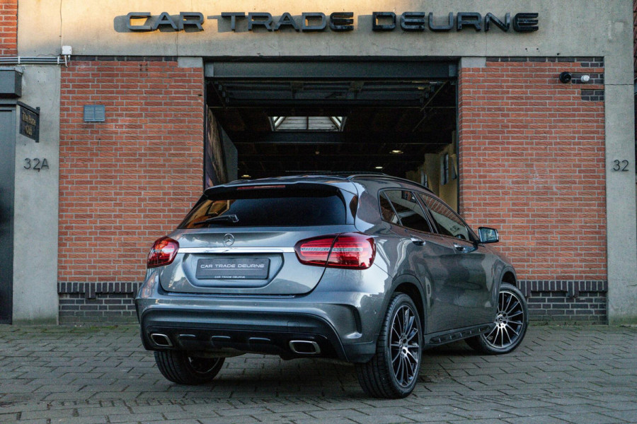 Mercedes-Benz GLA 200 AMG Pano / Camera / Peak edition