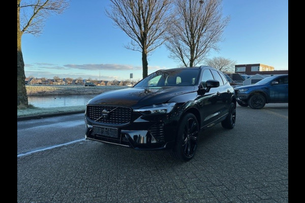 Volvo XC60 2.0 T8 Plug-in hybrid AWD Ultra Black Edition - Panodak - Trekhaak NP 85K - Harman/Kardon - Stoelverwarming