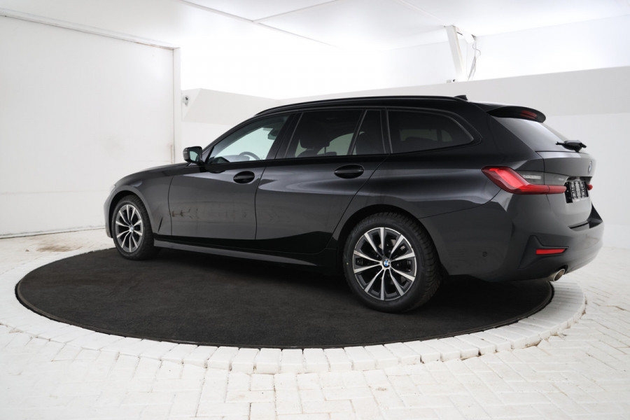 BMW 3 Serie Touring 318d Executive Edition Automaat, Leer, Climate, Navigatie,