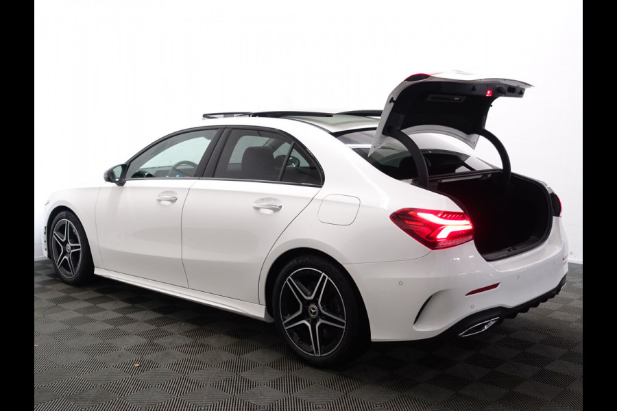 Mercedes-Benz A-Klasse Limousine 250 4MATIC AMG Premium Plus 4 Matic- Panodak I MBUX I Xenon Led I  Lane assist