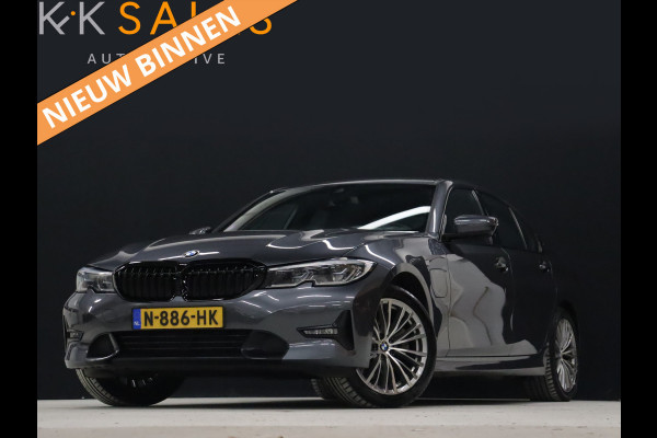 BMW 3-serie 320e M Sport [APPLE CARPLAY, CRUISE CONTROL, TREKHAAK, CAMERA, PDC V+A, DIGITAL DASH, VOL LEDER, NAVIGATIE, NIEUWSTAAT]