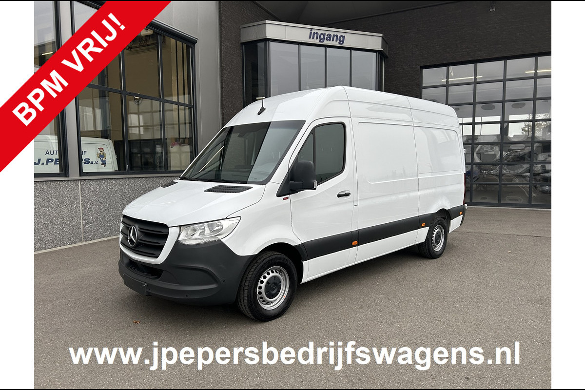 Mercedes-Benz Sprinter 317 CDI L2 H2 MBUX / Navigatie / Camera / Parkeersensoren / Cruise control / Airco / 270 Graden achterdeuren