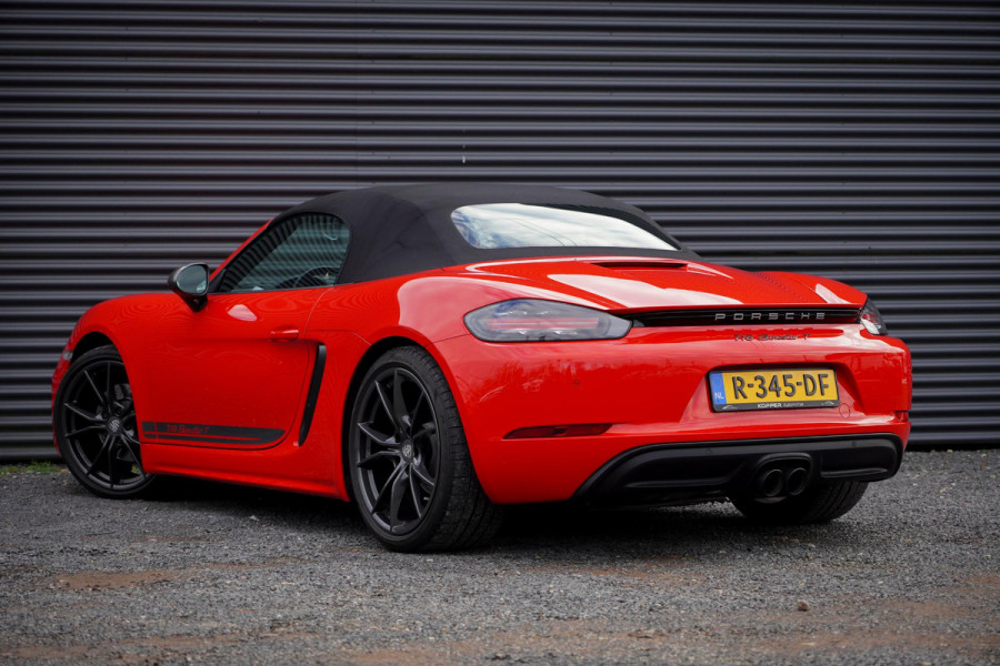 Porsche 718 Boxster 2.0 T / 20'' / Sportchrono / PDC / Navi / Stoelverwarming