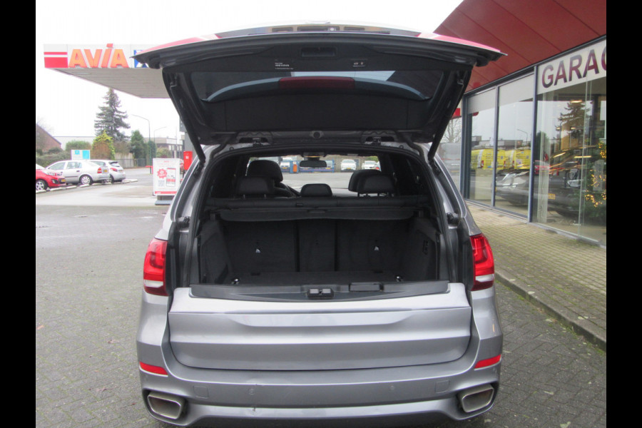 BMW X5 xDrive40d (occasion) Export price €14000 netto ex. VAT