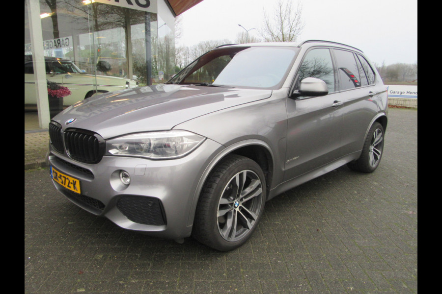 BMW X5 xDrive40d (occasion) Export price €14000 netto ex. VAT