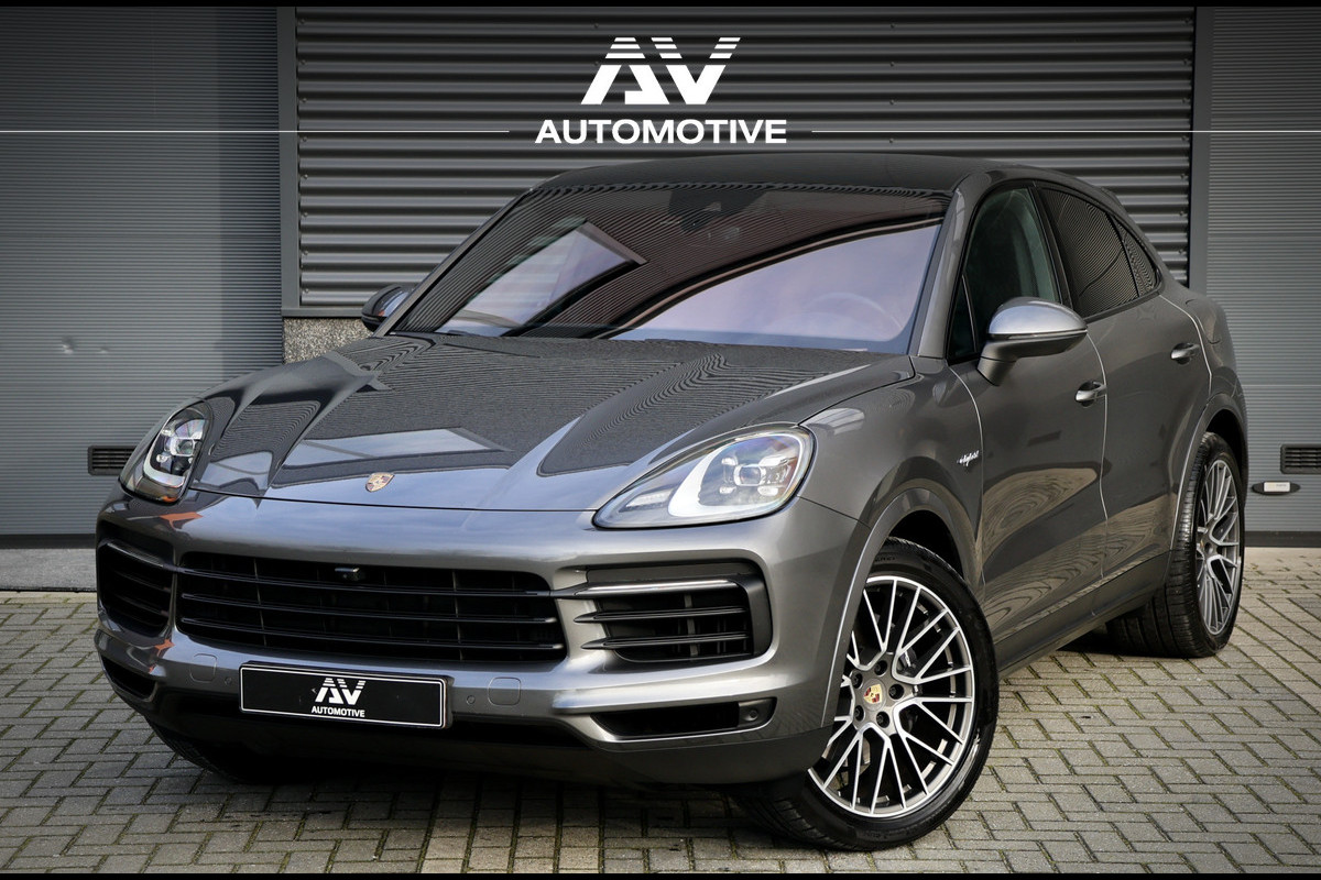 Porsche Cayenne Coupé 3.0 E-Hybrid 462PK | Panoramadak | 360 Camera | Luchtvering | 100% Dealeronderhouden | Sport-Chrono | 21 inch velgen | Sportuitlaat | Blind Spot | Nieuwe APK | Onderhoudsbeurt