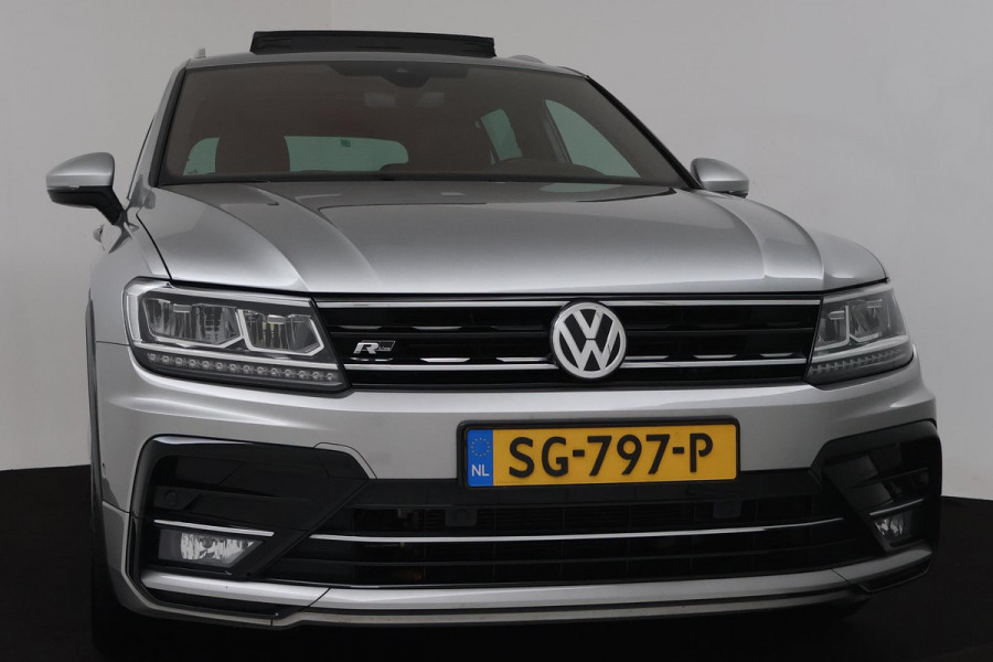 Volkswagen Tiguan 1.4 TSI ACT Comfortline Business R Automaat (VIRTUAL, NAVIGATIE, PANODAK, CAMERA, NL-AUTO, GOED ONDERHOUDEN)