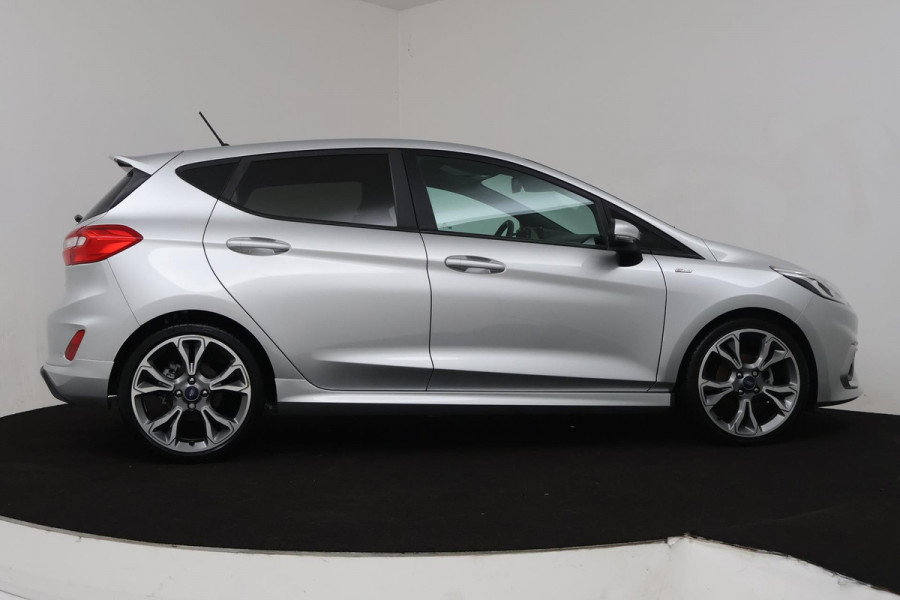 Ford Fiesta 1.0 EcoBoost ST-Line (PARKEERSENSOREN, NAVIGATIE, CRUISE CONTROL, STOELVERWARMING, NL-AUTO, GOED ONDERHOUDEN)