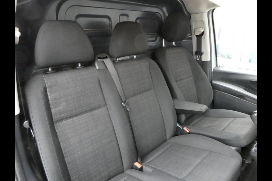 Mercedes-Benz Vito 116cdi Lang,163pk, 2xSchuifdeur, Airco, 3-Zits, Trekhaak.