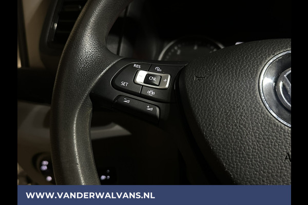 Volkswagen Crafter 2.0 TDI 140pk L3H3 L2H2 Euro6 ** Airco | Navigatie | 3000kg Trekhaak | Cruisecontrol | Camers parkeersensoren, verwarmde voorruit, apple carplay, android auto