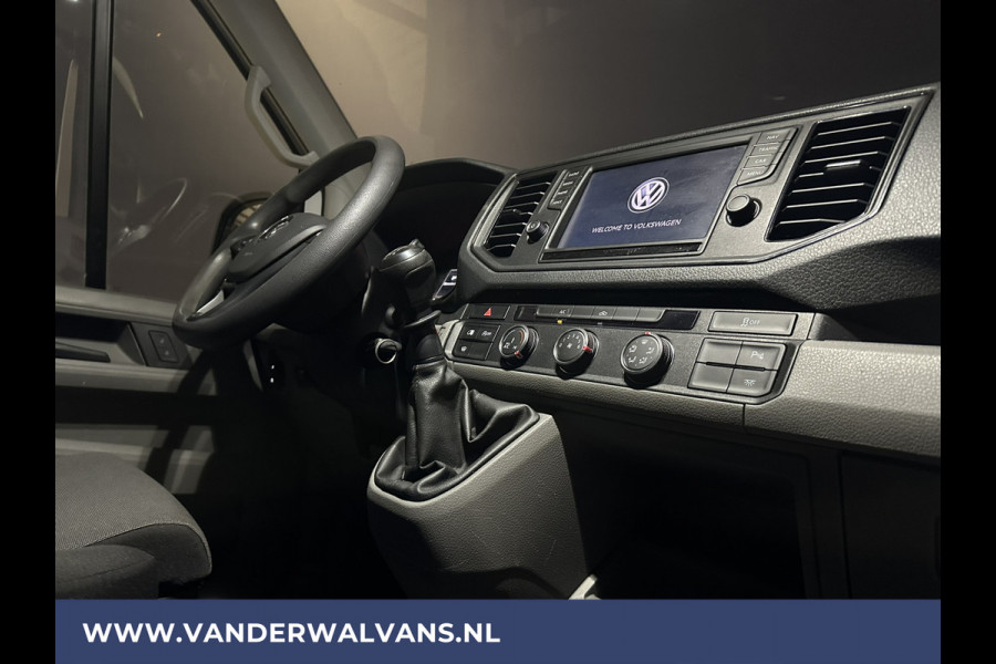 Volkswagen Crafter 2.0 TDI 140pk L3H3 L2H2 Euro6 ** Airco | Navigatie | 3000kg Trekhaak | Cruisecontrol | Camers parkeersensoren, verwarmde voorruit, apple carplay, android auto