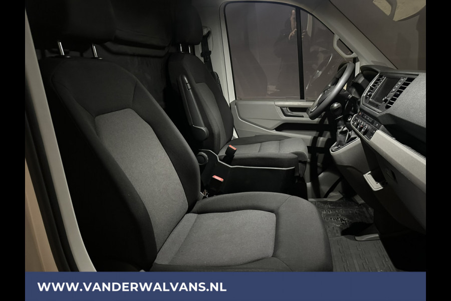 Volkswagen Crafter 2.0 TDI 140pk L3H3 L2H2 Euro6 ** Airco | Navigatie | 3000kg Trekhaak | Cruisecontrol | Camers parkeersensoren, verwarmde voorruit, apple carplay, android auto