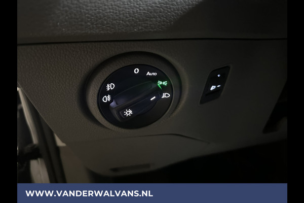 Volkswagen Crafter 2.0 TDI 140pk L3H3 L2H2 Euro6 ** Airco | Navigatie | 3000kg Trekhaak | Cruisecontrol | Camers parkeersensoren, verwarmde voorruit, apple carplay, android auto