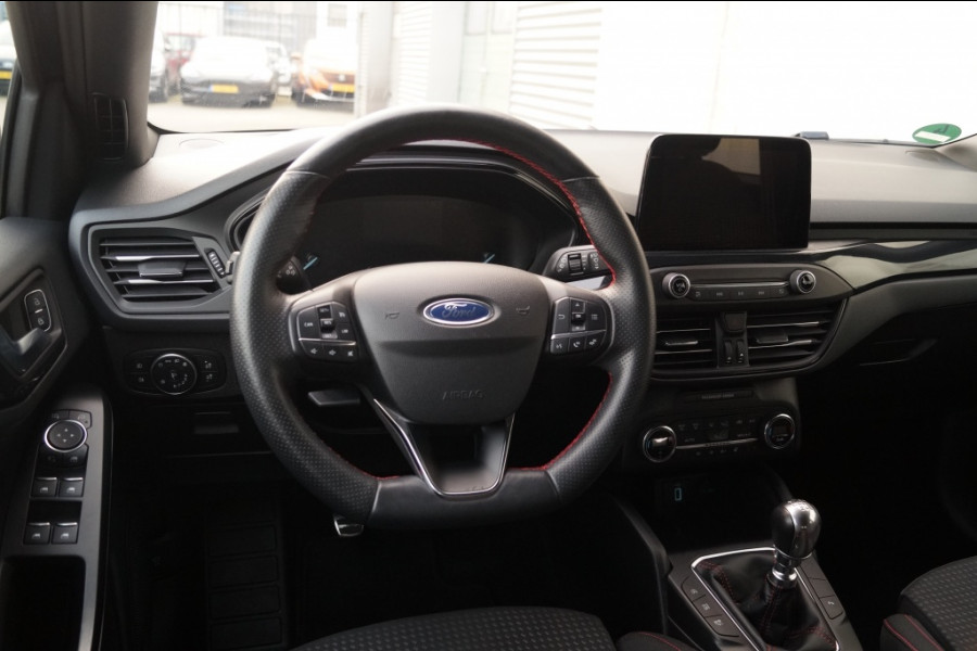 Ford Focus Wagon 1.5 EcoBoost 182pk ST Line Business -LED-ECC-