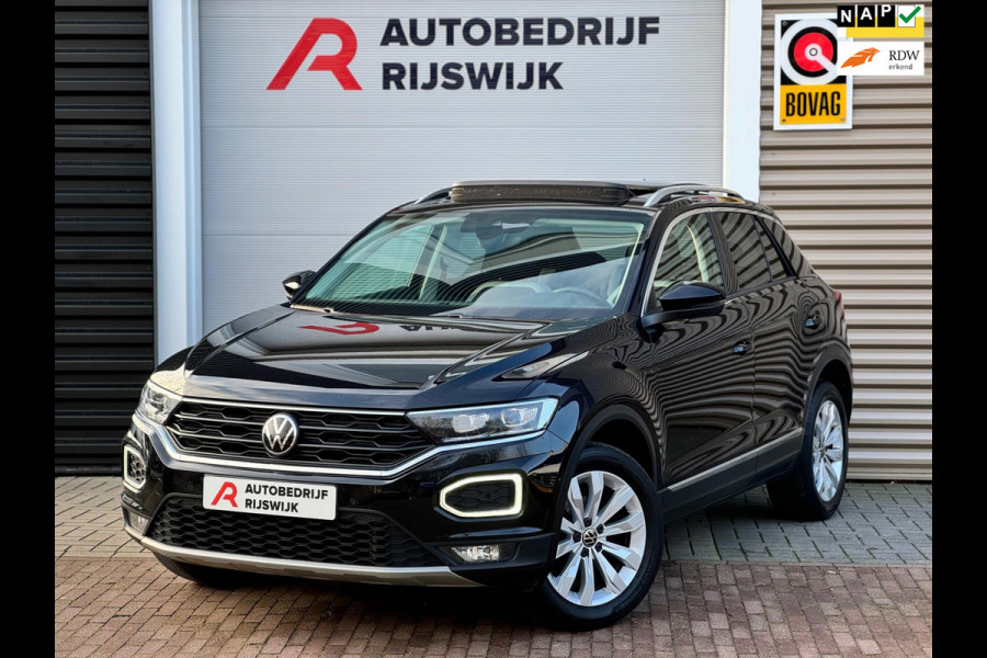 Volkswagen T-Roc 1.5 TSI Sport Pano/Virtual/Keyless/Camera