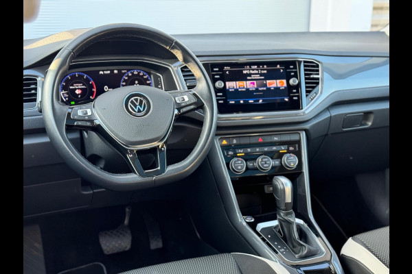 Volkswagen T-Roc 1.5 TSI Sport Pano/Virtual/Keyless/Camera