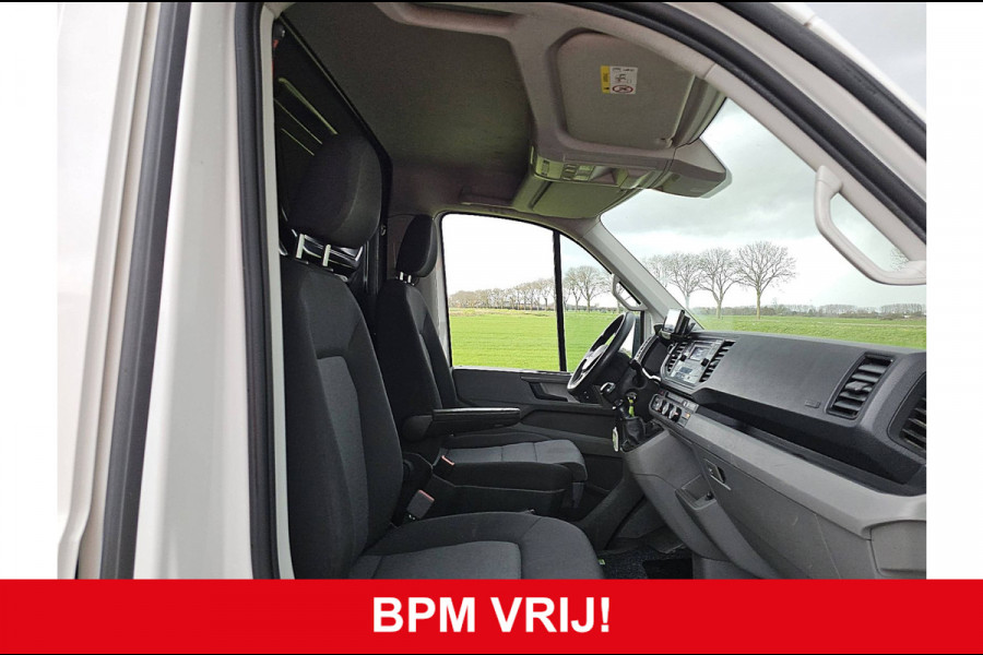 Volkswagen Crafter 35 2.0 TDI L3H2 Imperiaal, trap, trekhaak, pdc, 177Pk, NAP, Euro6!