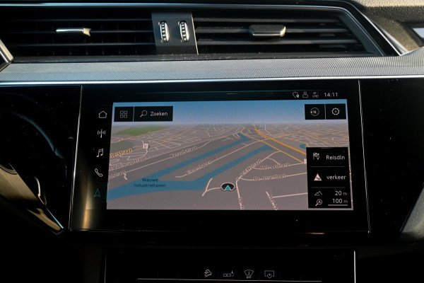 Audi e-tron 55 Quattro *Bang & Olufsen / Soft-Close / Surround-View / Panorama / Head-up Display / Standkachel*