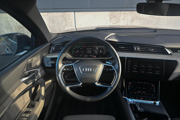 Audi e-tron 55 Quattro *Bang & Olufsen / Soft-Close / Surround-View / Panorama / Head-up Display / Standkachel*