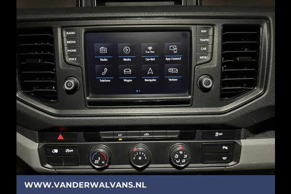 Volkswagen Crafter 2.0 TDI 141pk L3H2 L2H1 Euro6 Airco | Camera | Navigatie | 3000kg trekhaak Apple Carplay, Android Auto, Parkeersensoren, Bijrijdersbank