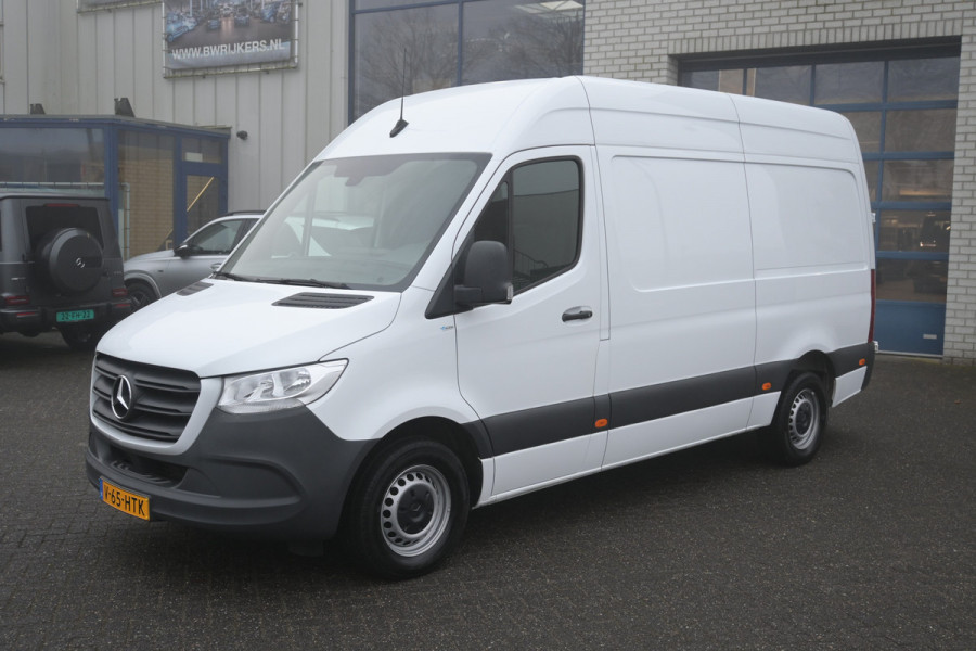 Mercedes-Benz Sprinter 317 CDI L2H2 RWD MBUX met camera, Stoelverwarming