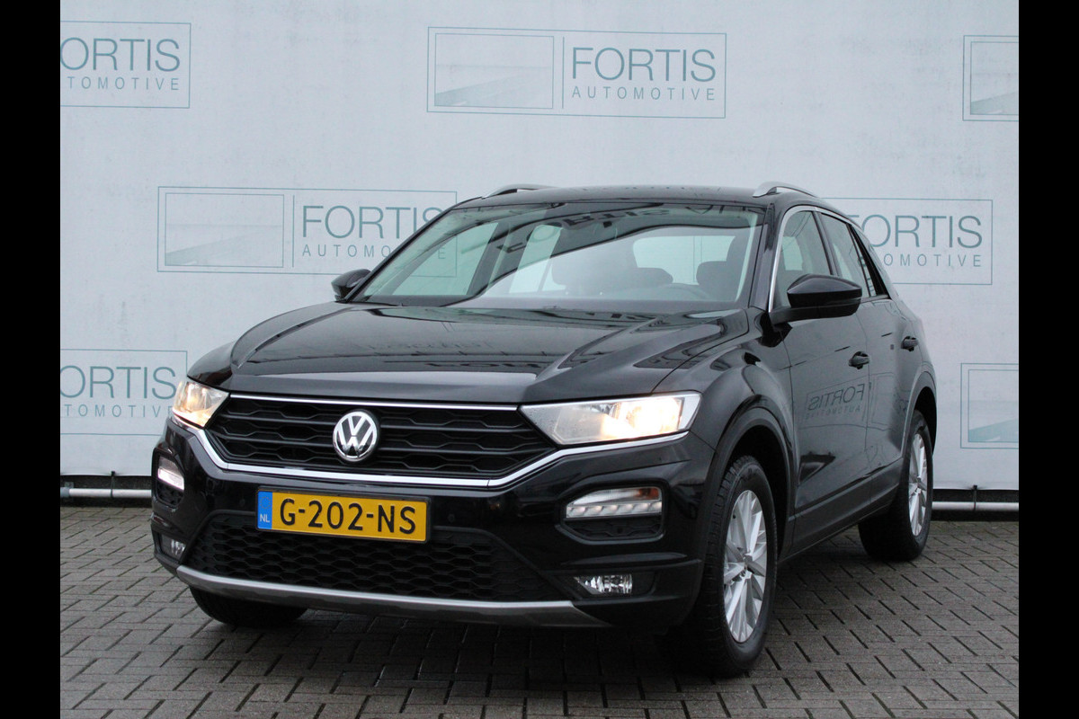 Volkswagen T-Roc 1.0 TSI Style Business NL AUTO | STOELVERW | CARPLAY |