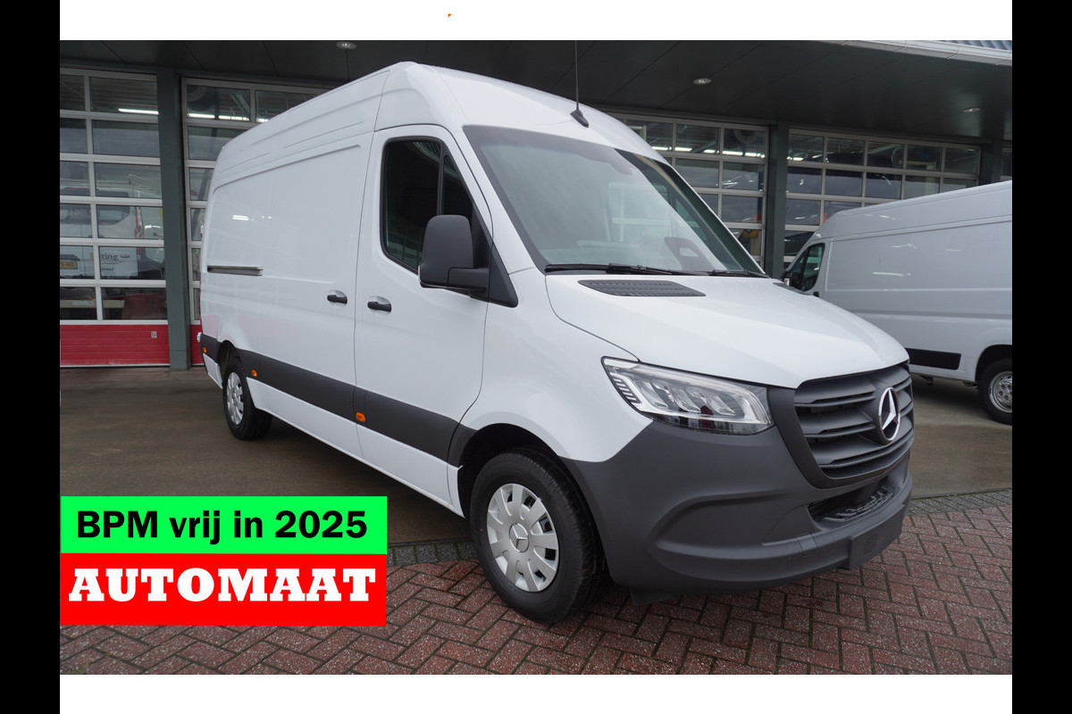 Mercedes-Benz Sprinter 317 CDI 170PK L2H2 Pro automaat Schuifdeur links en Rechts Nr. V041 | Trekhaak 3.500KG | Climate | Cruise | Apple/Android | Blis | Camera