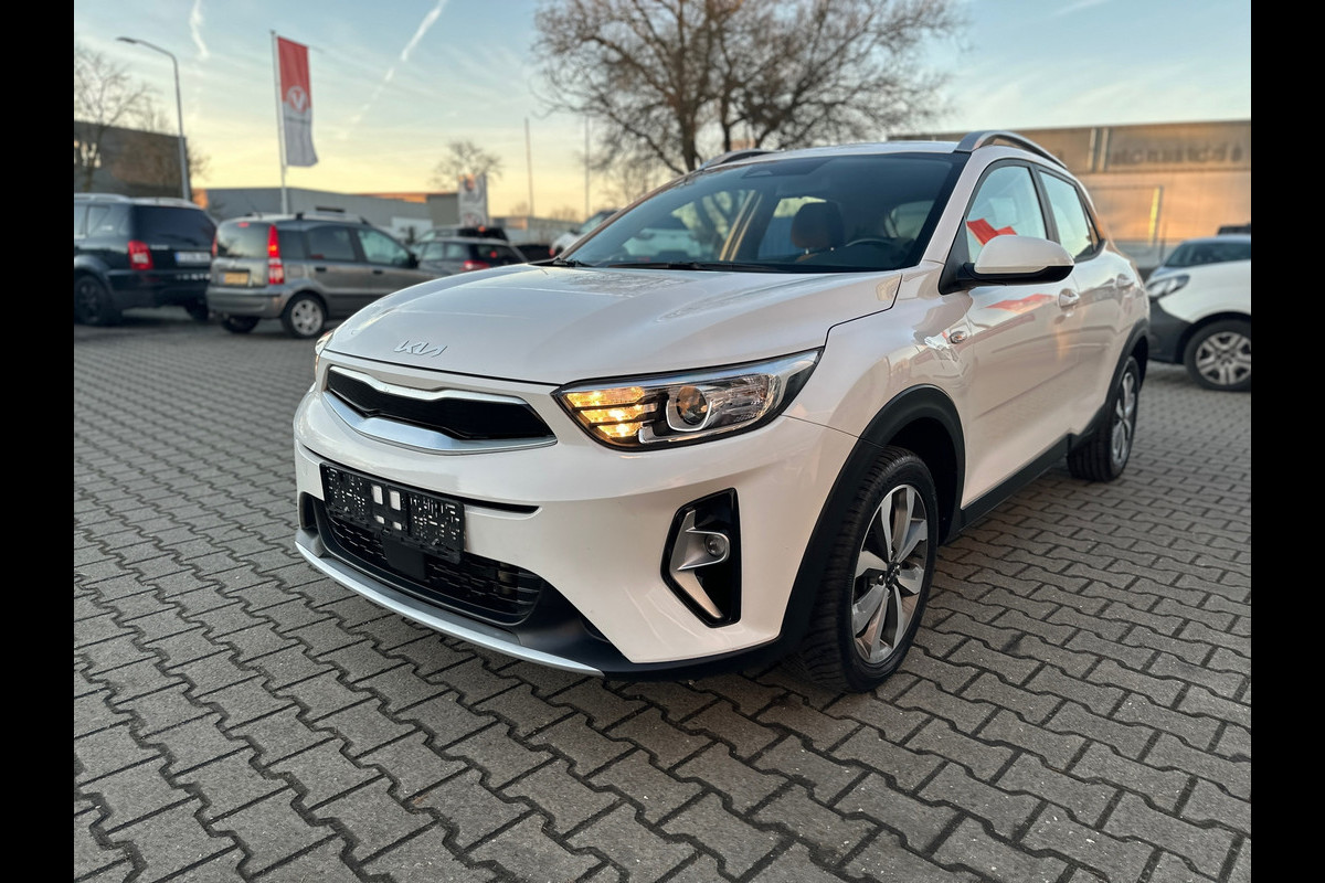 Kia Stonic 1.0 T-GDi MHEV DynamicLine (BOVAG/RIJKLAARPRIJS)